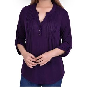 MNY Collection Women's 3/4 Sleeve Roll Tab
Pin Tuck Front Pullover Size S. NWOT!